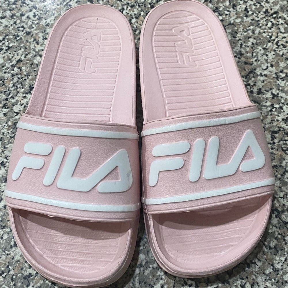 Fila sliders kids size 13